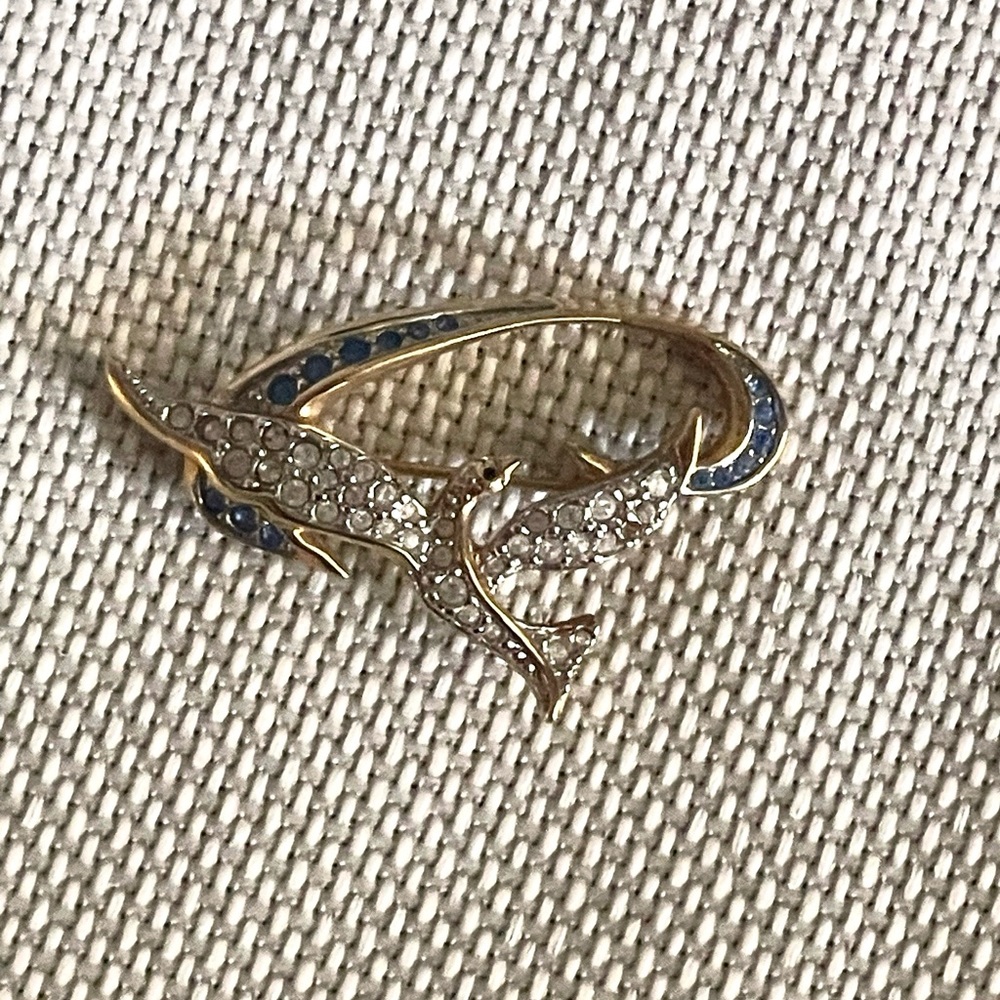 Swarovski Swan Crystal 1999 Celebrate the Freedom Dove Peace Bird Pin Brooch